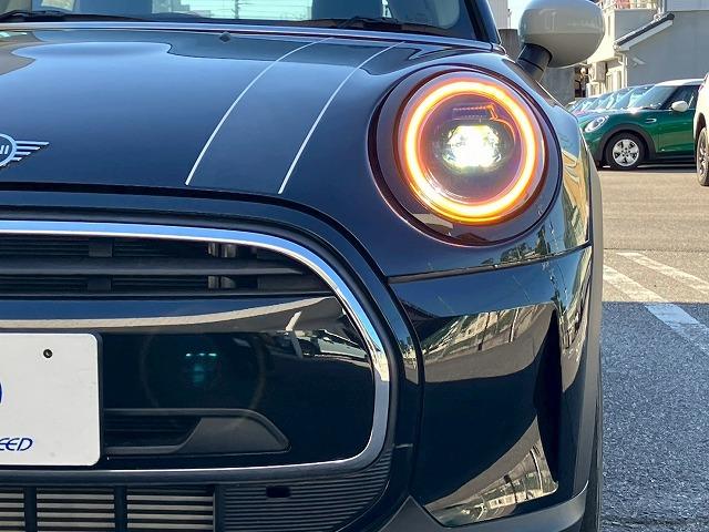 ＭＩＮＩ ３ドア　ＣＯＯＰＥＲ　Ｃｌａｓｓｉｃ　ＴＲＩＭ　Ａｐｐｌｅ　Ｃａｒ　Ｐｌａｙ　バックカメラ　アダクティブクルーズコントロール　ＥＴＣ　コンフォートアクセス　インテリジェントセーフティー　ドライビングモード　レインセンサー　オートライト（66枚目）