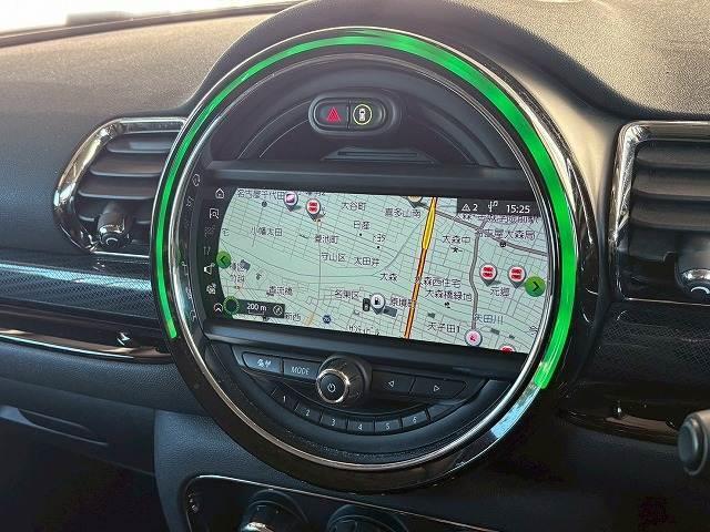 ＭＩＮＩ クーパー　クラブマン　アダクティブクルーズコントロール　純正ナビ　バックカメラ　インテリジェントセーフティー　ミラーＥＴＣ　コンフォートアクセス　シートヒーター　ドライビングモード　ＬＥＤヘッドライト　レインセンサー（4枚目）