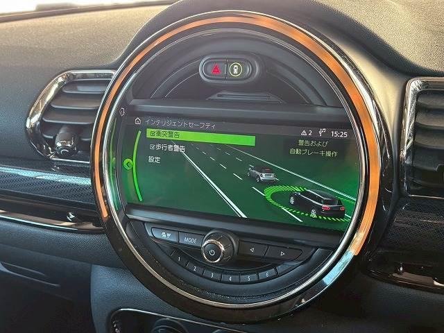 ＭＩＮＩ クーパー　クラブマン　アダクティブクルーズコントロール　純正ナビ　バックカメラ　インテリジェントセーフティー　ミラーＥＴＣ　コンフォートアクセス　シートヒーター　ドライビングモード　ＬＥＤヘッドライト　レインセンサー（6枚目）