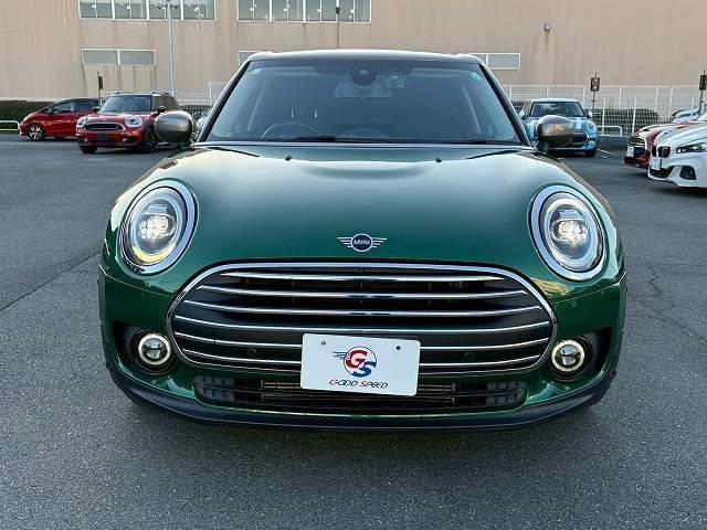 ＭＩＮＩ クーパー　クラブマン　アダクティブクルーズコントロール　純正ナビ　バックカメラ　インテリジェントセーフティー　ミラーＥＴＣ　コンフォートアクセス　シートヒーター　ドライビングモード　ＬＥＤヘッドライト　レインセンサー（10枚目）