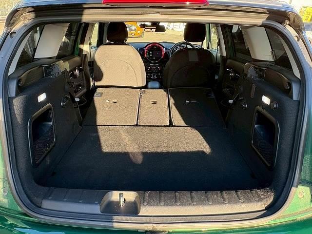 ＭＩＮＩ クーパー　クラブマン　アダクティブクルーズコントロール　純正ナビ　バックカメラ　インテリジェントセーフティー　ミラーＥＴＣ　コンフォートアクセス　シートヒーター　ドライビングモード　ＬＥＤヘッドライト　レインセンサー（19枚目）