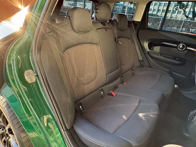 ＭＩＮＩ クーパー　クラブマン　アダクティブクルーズコントロール　純正ナビ　バックカメラ　インテリジェントセーフティー　ミラーＥＴＣ　コンフォートアクセス　シートヒーター　ドライビングモード　ＬＥＤヘッドライト　レインセンサー（31枚目）