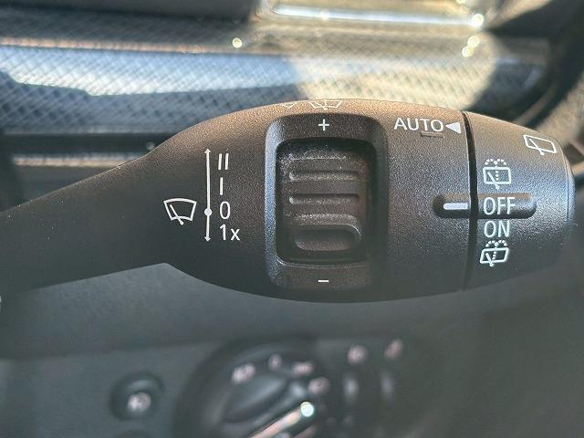 ＭＩＮＩ クーパー　クラブマン　アダクティブクルーズコントロール　純正ナビ　バックカメラ　インテリジェントセーフティー　ミラーＥＴＣ　コンフォートアクセス　シートヒーター　ドライビングモード　ＬＥＤヘッドライト　レインセンサー（39枚目）