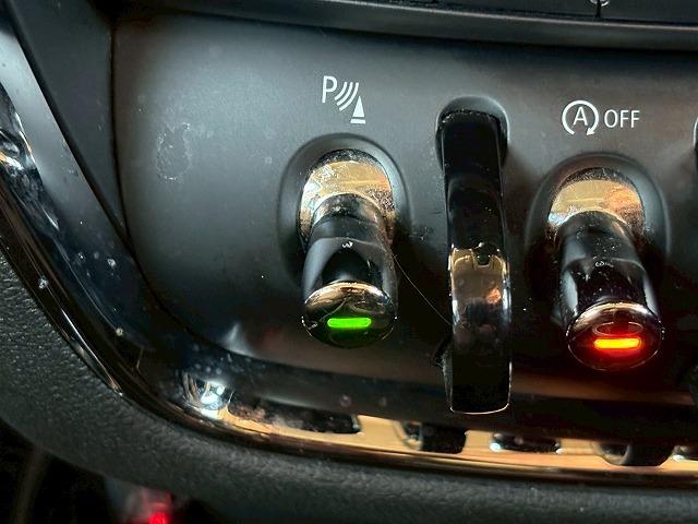 ＭＩＮＩ クーパー　クラブマン　アダクティブクルーズコントロール　純正ナビ　バックカメラ　インテリジェントセーフティー　ミラーＥＴＣ　コンフォートアクセス　シートヒーター　ドライビングモード　ＬＥＤヘッドライト　レインセンサー（53枚目）