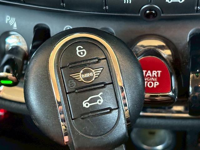 ＭＩＮＩ クーパー　クラブマン　アダクティブクルーズコントロール　純正ナビ　バックカメラ　インテリジェントセーフティー　ミラーＥＴＣ　コンフォートアクセス　シートヒーター　ドライビングモード　ＬＥＤヘッドライト　レインセンサー（55枚目）