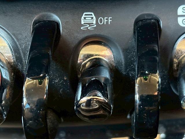 ＭＩＮＩ クーパー　クラブマン　アダクティブクルーズコントロール　純正ナビ　バックカメラ　インテリジェントセーフティー　ミラーＥＴＣ　コンフォートアクセス　シートヒーター　ドライビングモード　ＬＥＤヘッドライト　レインセンサー（56枚目）