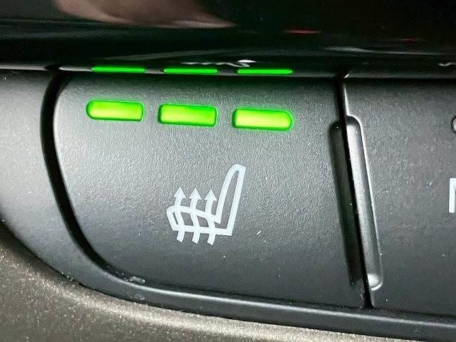 ＭＩＮＩ クーパーＤ　クロスオーバー・シャドー・エディション　シートヒーター　革シート　アダクティブクルーズコントロール　電動リアゲート　Ａｐｐｌｅ　Ｃａｒ　Ｐｌａｙ　バックカメラ　インテリジェントセーフティー　コンフォートアクセス　ドライビングモード（6枚目）