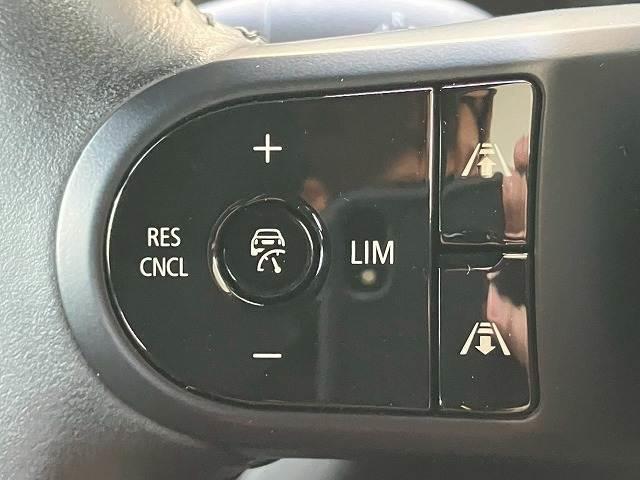 ＭＩＮＩ クーパーＤ　クロスオーバー・シャドー・エディション　シートヒーター　革シート　アダクティブクルーズコントロール　電動リアゲート　Ａｐｐｌｅ　Ｃａｒ　Ｐｌａｙ　バックカメラ　インテリジェントセーフティー　コンフォートアクセス　ドライビングモード（7枚目）