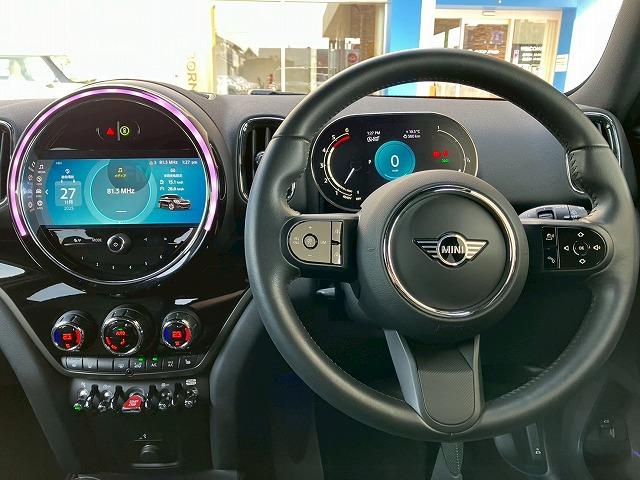 ＭＩＮＩ クーパーＤ　クロスオーバー・シャドー・エディション　シートヒーター　革シート　アダクティブクルーズコントロール　電動リアゲート　Ａｐｐｌｅ　Ｃａｒ　Ｐｌａｙ　バックカメラ　インテリジェントセーフティー　コンフォートアクセス　ドライビングモード（35枚目）