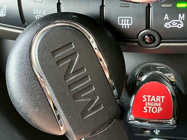 ＭＩＮＩ クーパーＤ　クロスオーバー・シャドー・エディション　シートヒーター　革シート　アダクティブクルーズコントロール　電動リアゲート　Ａｐｐｌｅ　Ｃａｒ　Ｐｌａｙ　バックカメラ　インテリジェントセーフティー　コンフォートアクセス　ドライビングモード（58枚目）