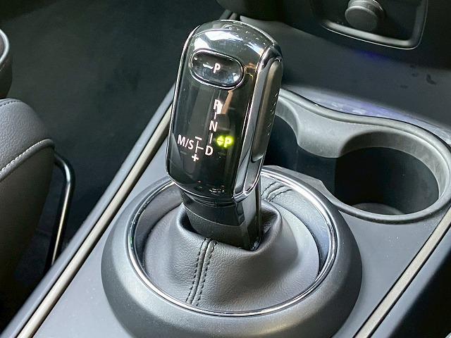 ＭＩＮＩ クーパーＤ　クロスオーバー・シャドー・エディション　シートヒーター　革シート　アダクティブクルーズコントロール　電動リアゲート　Ａｐｐｌｅ　Ｃａｒ　Ｐｌａｙ　バックカメラ　インテリジェントセーフティー　コンフォートアクセス　ドライビングモード（62枚目）