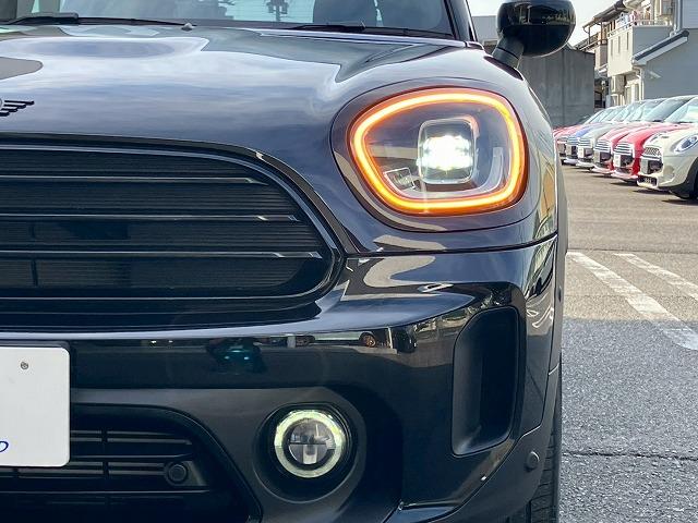 ＭＩＮＩ クーパーＤ　クロスオーバー・シャドー・エディション　シートヒーター　革シート　アダクティブクルーズコントロール　電動リアゲート　Ａｐｐｌｅ　Ｃａｒ　Ｐｌａｙ　バックカメラ　インテリジェントセーフティー　コンフォートアクセス　ドライビングモード（70枚目）
