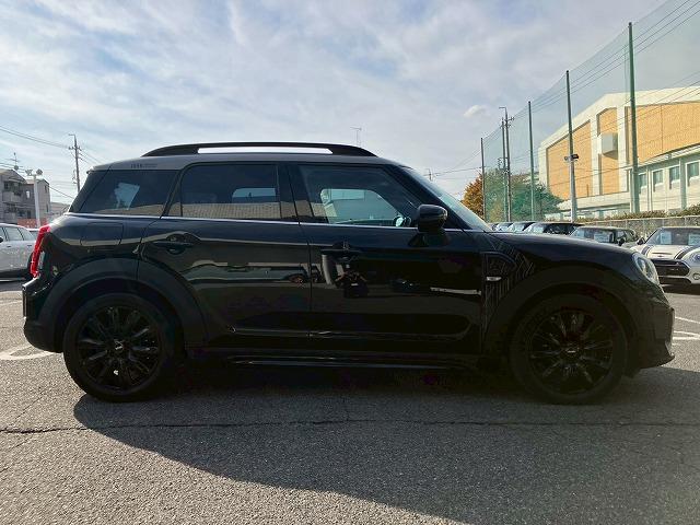 ＭＩＮＩ クーパーＤ　クロスオーバー・シャドー・エディション　シートヒーター　革シート　アダクティブクルーズコントロール　電動リアゲート　Ａｐｐｌｅ　Ｃａｒ　Ｐｌａｙ　バックカメラ　インテリジェントセーフティー　コンフォートアクセス　ドライビングモード（73枚目）