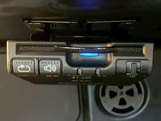 ＭＩＮＩ ５ドア　ＣＯＯＰＥＲ　純正ナビ　バックカメラ　ＥＴＣ　レインセンサー　オートライト　ＨＩＤヘッドライト　アイドリングストップ　プッシュスタート　リアコーナーセンサー（6枚目）