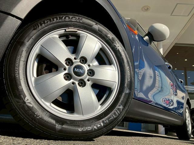 ＭＩＮＩ ５ドア　ＣＯＯＰＥＲ　純正ナビ　バックカメラ　ＥＴＣ　レインセンサー　オートライト　ＨＩＤヘッドライト　アイドリングストップ　プッシュスタート　リアコーナーセンサー（21枚目）