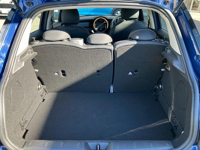 ＭＩＮＩ ５ドア　ＣＯＯＰＥＲ　純正ナビ　バックカメラ　ＥＴＣ　レインセンサー　オートライト　ＨＩＤヘッドライト　アイドリングストップ　プッシュスタート　リアコーナーセンサー（28枚目）