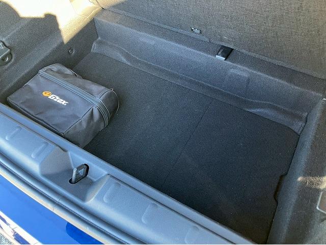 ＭＩＮＩ ５ドア　ＣＯＯＰＥＲ　純正ナビ　バックカメラ　ＥＴＣ　レインセンサー　オートライト　ＨＩＤヘッドライト　アイドリングストップ　プッシュスタート　リアコーナーセンサー（30枚目）