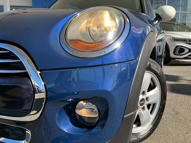 ＭＩＮＩ ５ドア　ＣＯＯＰＥＲ　純正ナビ　バックカメラ　ＥＴＣ　レインセンサー　オートライト　ＨＩＤヘッドライト　アイドリングストップ　プッシュスタート　リアコーナーセンサー（60枚目）
