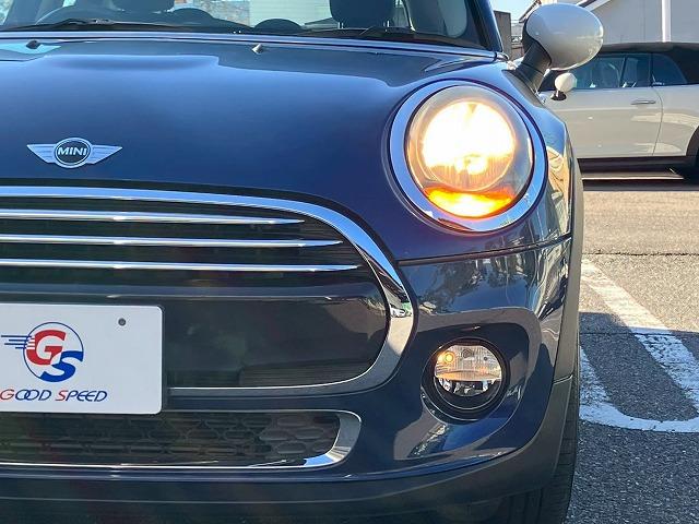 ＭＩＮＩ ５ドア　ＣＯＯＰＥＲ　純正ナビ　バックカメラ　ＥＴＣ　レインセンサー　オートライト　ＨＩＤヘッドライト　アイドリングストップ　プッシュスタート　リアコーナーセンサー（62枚目）