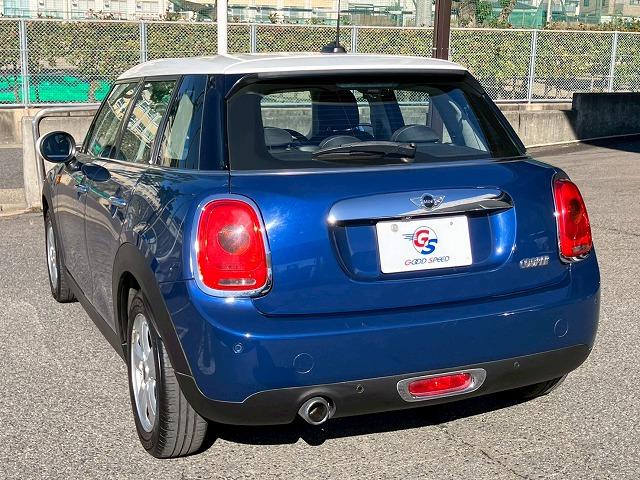 ＭＩＮＩ ５ドア　ＣＯＯＰＥＲ　純正ナビ　バックカメラ　ＥＴＣ　レインセンサー　オートライト　ＨＩＤヘッドライト　アイドリングストップ　プッシュスタート　リアコーナーセンサー（68枚目）
