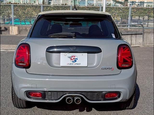 MINI 5ドア COOPER S 60イヤーズエディション シートヒーター アダクティブクルーズコントロール 革シート コンフォートアクセス インテリジェントセーフティー レインセンサー オートライト ドライビングモード コーナーセンサー(14枚目)