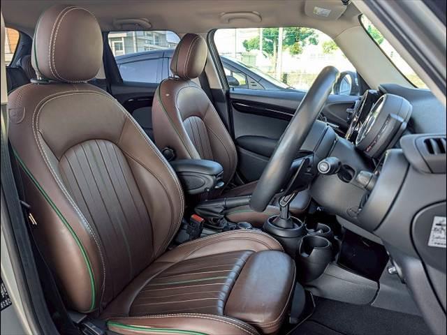 MINI 5ドア COOPER S 60イヤーズエディション シートヒーター アダクティブクルーズコントロール 革シート コンフォートアクセス インテリジェントセーフティー レインセンサー オートライト ドライビングモード コーナーセンサー(17枚目)