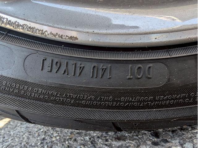 MINI 5ドア COOPER S 60イヤーズエディション シートヒーター アダクティブクルーズコントロール 革シート コンフォートアクセス インテリジェントセーフティー レインセンサー オートライト ドライビングモード コーナーセンサー(24枚目)