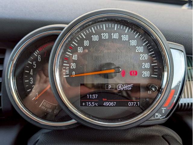 MINI 5ドア COOPER S 60イヤーズエディション シートヒーター アダクティブクルーズコントロール 革シート コンフォートアクセス インテリジェントセーフティー レインセンサー オートライト ドライビングモード コーナーセンサー(36枚目)