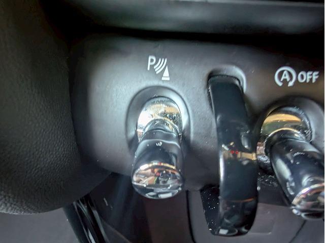 MINI 5ドア COOPER S 60イヤーズエディション シートヒーター アダクティブクルーズコントロール 革シート コンフォートアクセス インテリジェントセーフティー レインセンサー オートライト ドライビングモード コーナーセンサー(54枚目)