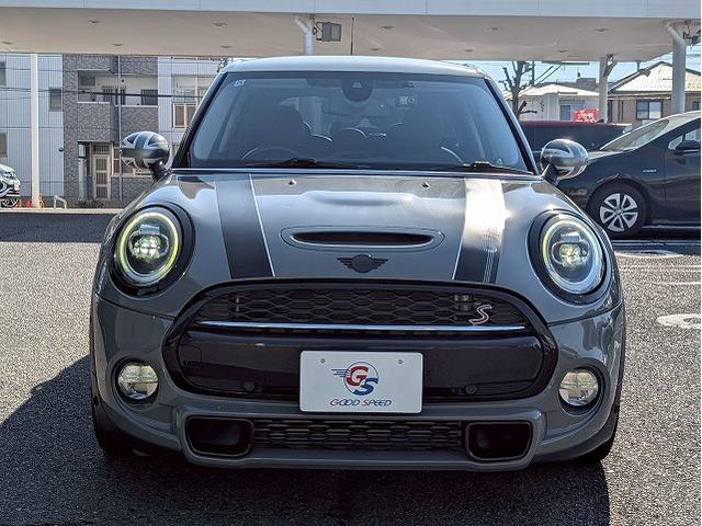 MINI 5ドア COOPER S 60イヤーズエディション シートヒーター アダクティブクルーズコントロール 革シート コンフォートアクセス インテリジェントセーフティー レインセンサー オートライト ドライビングモード コーナーセンサー(69枚目)