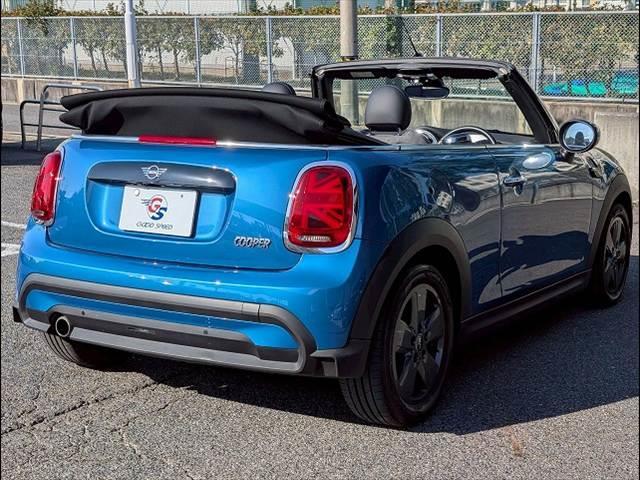MINI クーパー コンバーチブル 純正HDDナビ バクカメラ シートヒーター アダプティブクルーズコントロール 前後コーナーセンサー ETC 衝突軽減 オートライト レインセンサー コンフォートアクセス ドライビングモード(13枚目)