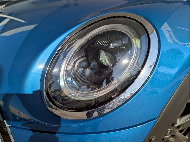 MINI クーパー コンバーチブル 純正HDDナビ バクカメラ シートヒーター アダプティブクルーズコントロール 前後コーナーセンサー ETC 衝突軽減 オートライト レインセンサー コンフォートアクセス ドライビングモード(22枚目)