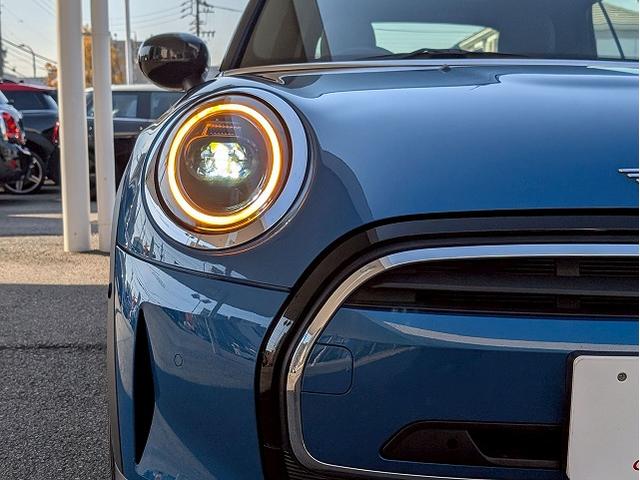 MINI クーパー コンバーチブル 純正HDDナビ バクカメラ シートヒーター アダプティブクルーズコントロール 前後コーナーセンサー ETC 衝突軽減 オートライト レインセンサー コンフォートアクセス ドライビングモード(28枚目)