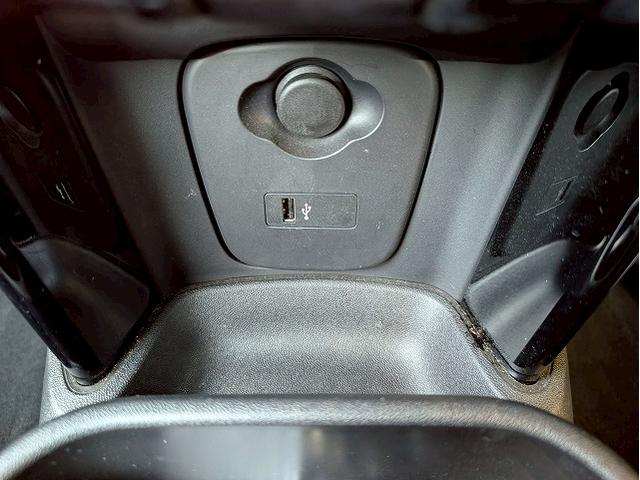 MINI クーパー コンバーチブル 純正HDDナビ バクカメラ シートヒーター アダプティブクルーズコントロール 前後コーナーセンサー ETC 衝突軽減 オートライト レインセンサー コンフォートアクセス ドライビングモード(59枚目)