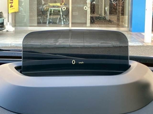 ＭＩＮＩ ジョンクーパーワークス　クラブマン　ワンオーナー　ＡｐｐｌｅＣａｒＰｌａｙ　バックカメラ　シートヒーター　アダプティブクルーズコントロール　前後コーナーセンサー　衝突軽減　ヘッドアップディスプレイ　パドルシフト　オートライト（6枚目）