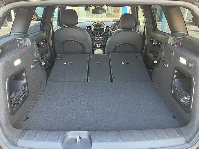 ＭＩＮＩ ジョンクーパーワークス　クラブマン　ワンオーナー　ＡｐｐｌｅＣａｒＰｌａｙ　バックカメラ　シートヒーター　アダプティブクルーズコントロール　前後コーナーセンサー　衝突軽減　ヘッドアップディスプレイ　パドルシフト　オートライト（19枚目）