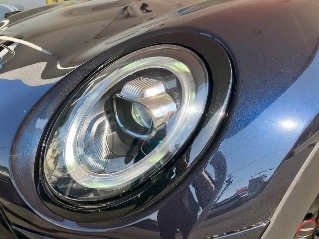 ＭＩＮＩ ジョンクーパーワークス　クラブマン　ワンオーナー　ＡｐｐｌｅＣａｒＰｌａｙ　バックカメラ　シートヒーター　アダプティブクルーズコントロール　前後コーナーセンサー　衝突軽減　ヘッドアップディスプレイ　パドルシフト　オートライト（20枚目）