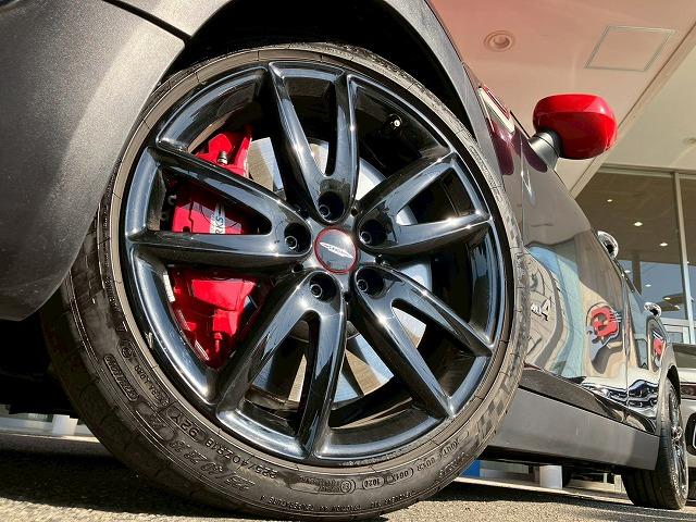 ＭＩＮＩ ジョンクーパーワークス　クラブマン　ワンオーナー　ＡｐｐｌｅＣａｒＰｌａｙ　バックカメラ　シートヒーター　アダプティブクルーズコントロール　前後コーナーセンサー　衝突軽減　ヘッドアップディスプレイ　パドルシフト　オートライト（21枚目）