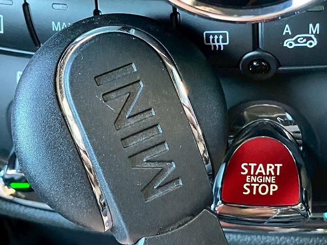 ＭＩＮＩ ジョンクーパーワークス　クラブマン　ワンオーナー　ＡｐｐｌｅＣａｒＰｌａｙ　バックカメラ　シートヒーター　アダプティブクルーズコントロール　前後コーナーセンサー　衝突軽減　ヘッドアップディスプレイ　パドルシフト　オートライト（58枚目）