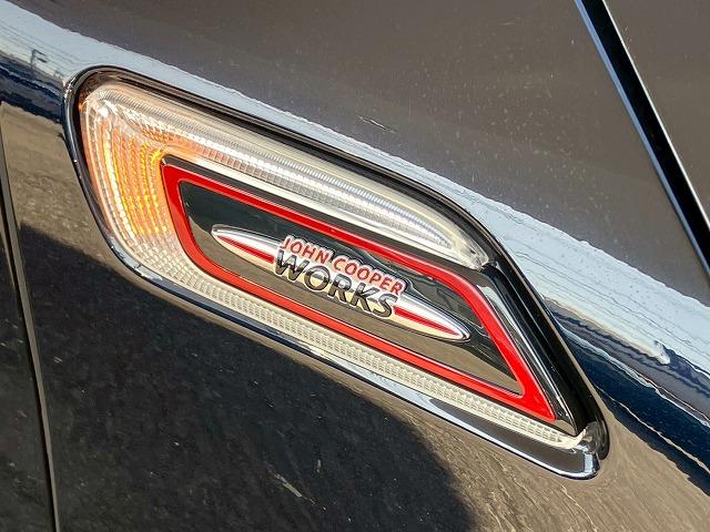 ＭＩＮＩ ジョンクーパーワークス　クラブマン　ワンオーナー　ＡｐｐｌｅＣａｒＰｌａｙ　バックカメラ　シートヒーター　アダプティブクルーズコントロール　前後コーナーセンサー　衝突軽減　ヘッドアップディスプレイ　パドルシフト　オートライト（73枚目）