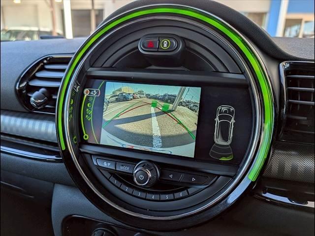 MINI クーパーS クラブマン 革シート シートヒーター アダクティブクルーズコントロール 純正ナビ バックカメラ パワーシート シートメモリー ヘッドアップディスプレイ ミラーETC コンフォートアクセス リアコーナーセンサー(5枚目)