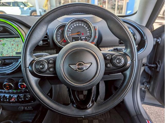 MINI クーパーS クラブマン 革シート シートヒーター アダクティブクルーズコントロール 純正ナビ バックカメラ パワーシート シートメモリー ヘッドアップディスプレイ ミラーETC コンフォートアクセス リアコーナーセンサー(34枚目)
