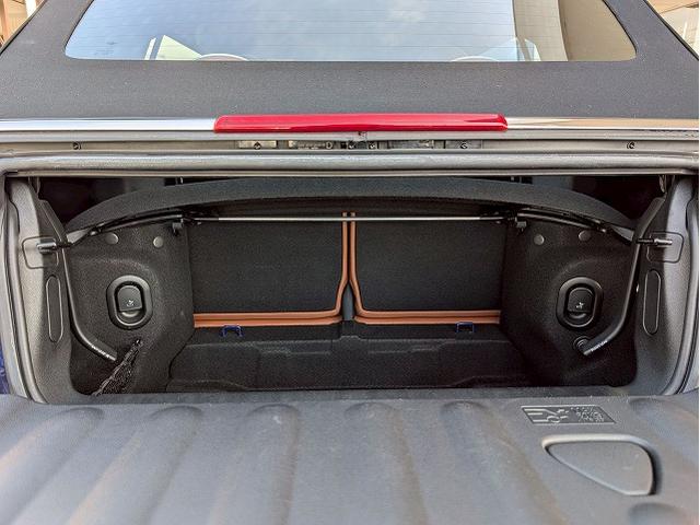 MINI 2ドア COOPER S 茶革シート シートヒーター 純正HDDナビ バックカメラ アダプティブクルーズコントロール 前後コーナーセンサー 衝突軽減 ミラーETC オートライト レインセンサー コンフォートアクセス(27枚目)