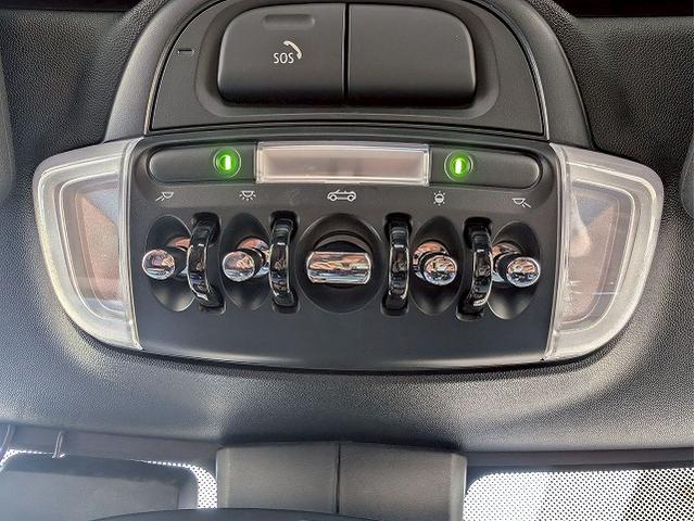 MINI 2ドア COOPER S 茶革シート シートヒーター 純正HDDナビ バックカメラ アダプティブクルーズコントロール 前後コーナーセンサー 衝突軽減 ミラーETC オートライト レインセンサー コンフォートアクセス(43枚目)