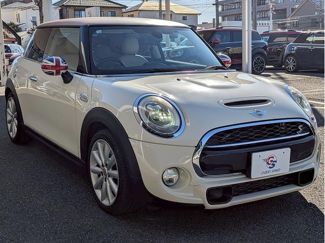 MINI クーパーSD 白革シート シートヒーター 純正ナビ バックカメラ クルーズコントロール オートライト レインセンサー コンフォートアクセス アイドリングストップ 横滑り防止装置 ミラーETC LEDヘッドライト(71枚目)