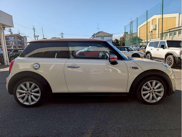 MINI クーパーSD 白革シート シートヒーター 純正ナビ バックカメラ クルーズコントロール オートライト レインセンサー コンフォートアクセス アイドリングストップ 横滑り防止装置 ミラーETC LEDヘッドライト(72枚目)