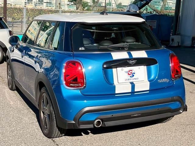 ＭＩＮＩ クーパーＤ　ワンオーナー　ＡｐｐｌｅＣａｒＰｌａｙ　バックカメラ　リアコーナーセンサー　アダプティブクルーズコントロール　ＥＴＣ　ドライビングモード　衝突軽減　ドライビングモード　コンフォートアクセス（15枚目）