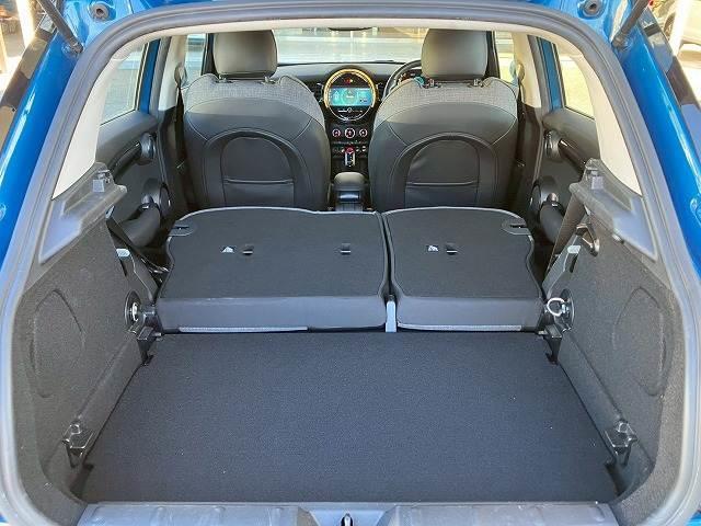 ＭＩＮＩ クーパーＤ　ワンオーナー　ＡｐｐｌｅＣａｒＰｌａｙ　バックカメラ　リアコーナーセンサー　アダプティブクルーズコントロール　ＥＴＣ　ドライビングモード　衝突軽減　ドライビングモード　コンフォートアクセス（19枚目）