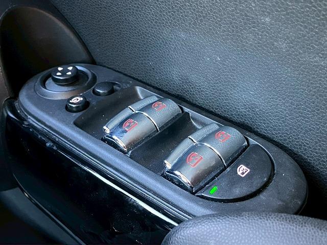 ＭＩＮＩ クーパーＤ　ワンオーナー　ＡｐｐｌｅＣａｒＰｌａｙ　バックカメラ　リアコーナーセンサー　アダプティブクルーズコントロール　ＥＴＣ　ドライビングモード　衝突軽減　ドライビングモード　コンフォートアクセス（42枚目）