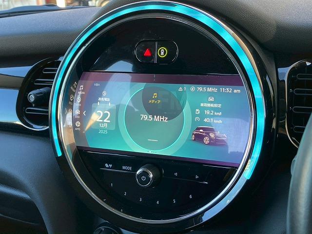 ＭＩＮＩ クーパーＤ　ワンオーナー　ＡｐｐｌｅＣａｒＰｌａｙ　バックカメラ　リアコーナーセンサー　アダプティブクルーズコントロール　ＥＴＣ　ドライビングモード　衝突軽減　ドライビングモード　コンフォートアクセス（45枚目）